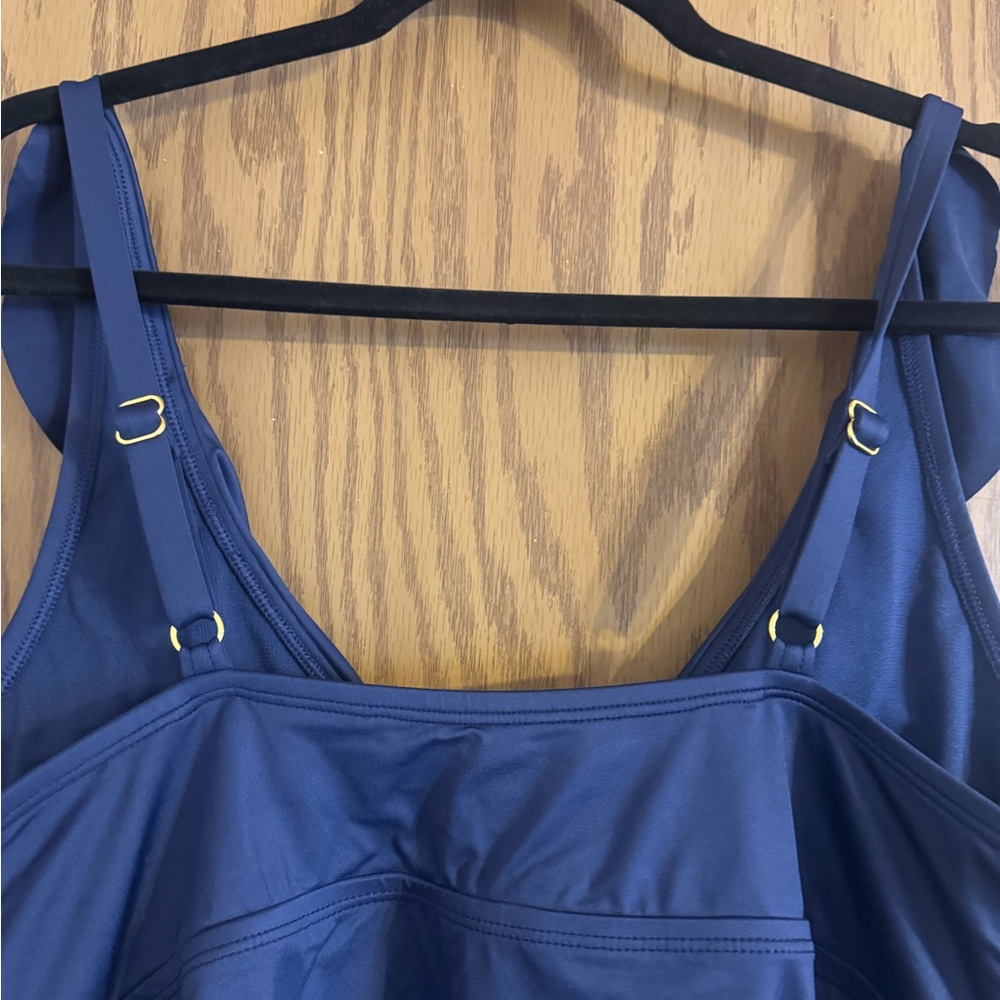 NWT Sonnet Shores JCPenney Blue Ruffled, and   Size 18 W. Color: Navy - Picture 7 of 13
